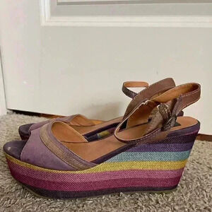 BC Because I Wear Rose Colored Glasses Rainbow Purple Wedge Size 8.5